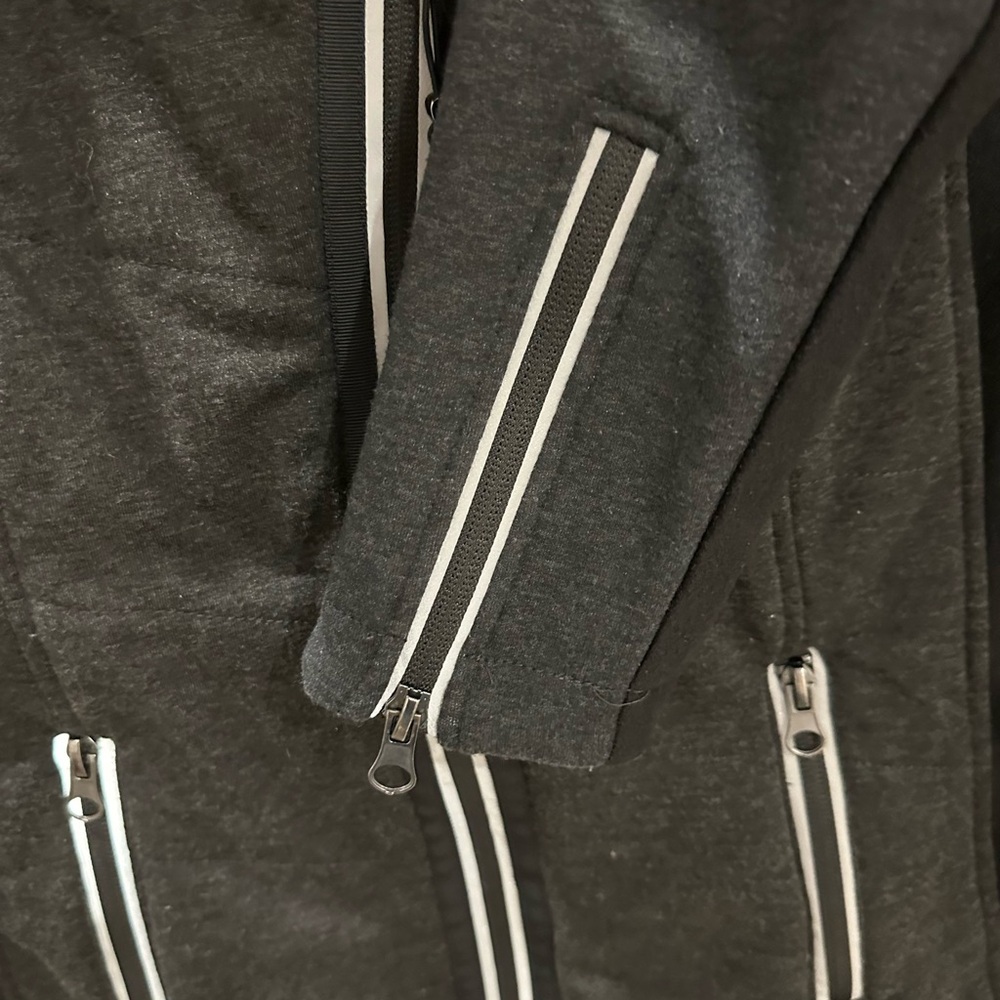 Be Boundless Light Weight Jacket - image 8